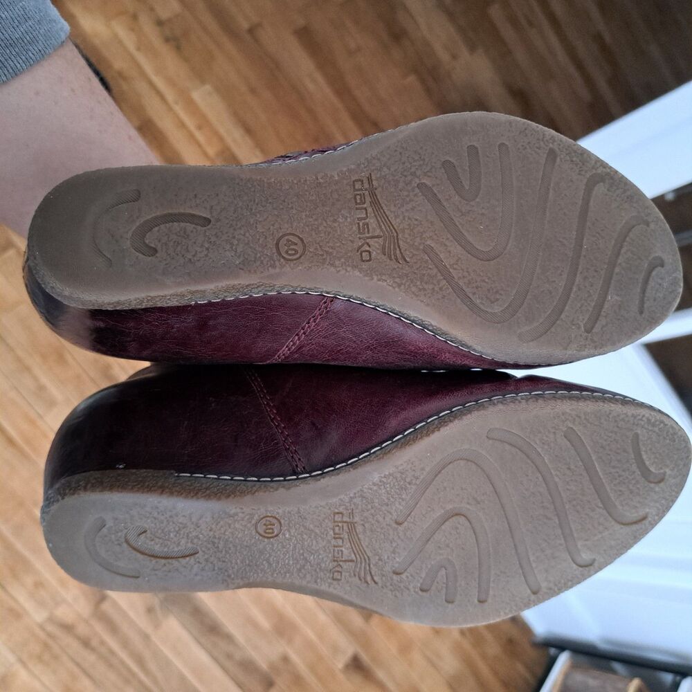 DANSKO WOMEN'S LEYLA Side Zip Boot Bootie Size 40 9.5/10 Red Wine Leather Shoe - Picture 6 of 8